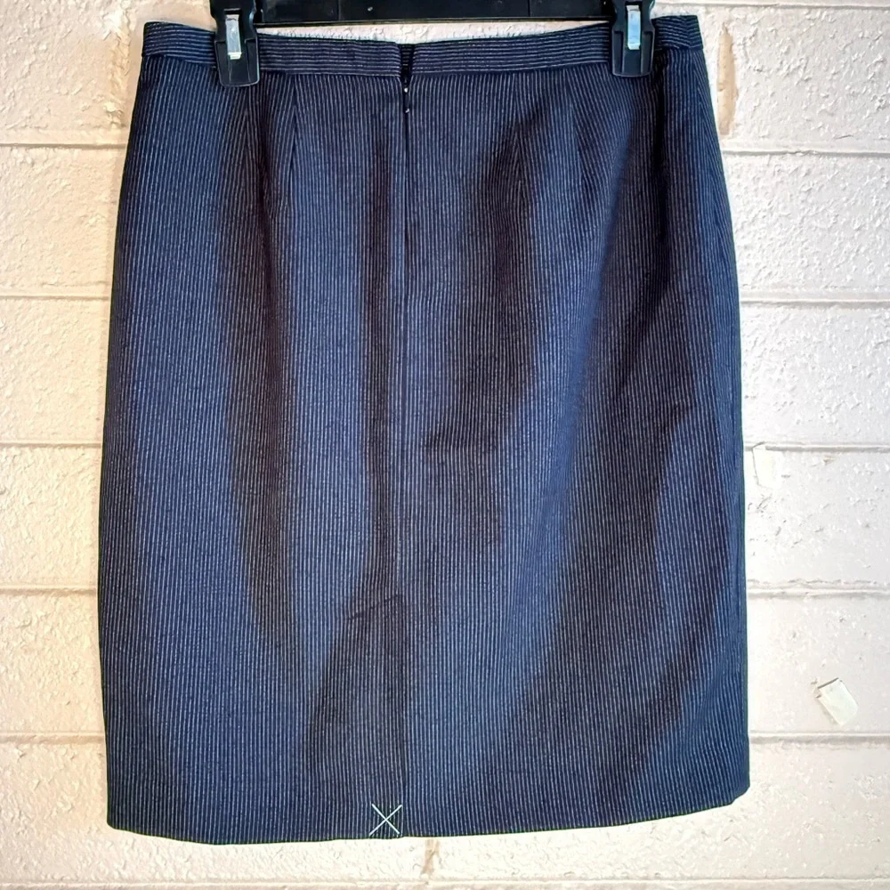 Ann Taylor Classic Black Petite Skirt